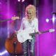 Dolly Parton performs at 'Jimmy Kimmel Live' on October 3, 2016