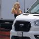 Kate Hudson – On the set of Mindy Kaling’s Untitled Basketball Project in Los Angeles