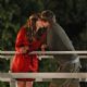 Jennifer Garner - On Set Of ''Valentine's Day'' With Ashton Kutcher Sharing A Moonlit Kiss Over The Venice Canals In LA, 2009-08-28