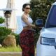 Kim Kardashian – Returns to her car after dinner at Nobu Restaurant in Malibu