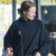 Kristen Bell – Leaving the Metamorphosis Pilates studio in Los Feliz